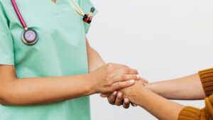 Agende sua consulta com um clínico geral em São Benedito MG na Clínica Baronesa. Atendimento humanizado e de qualidade.